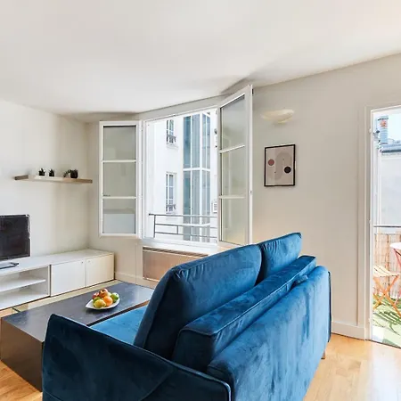 Bnbnook - Chic 1br With Balcony - Latin Quarter *