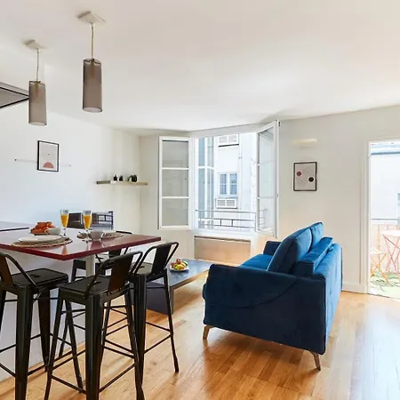Bnbnook - Chic 1br With Balcony - Latin Quarter Paris